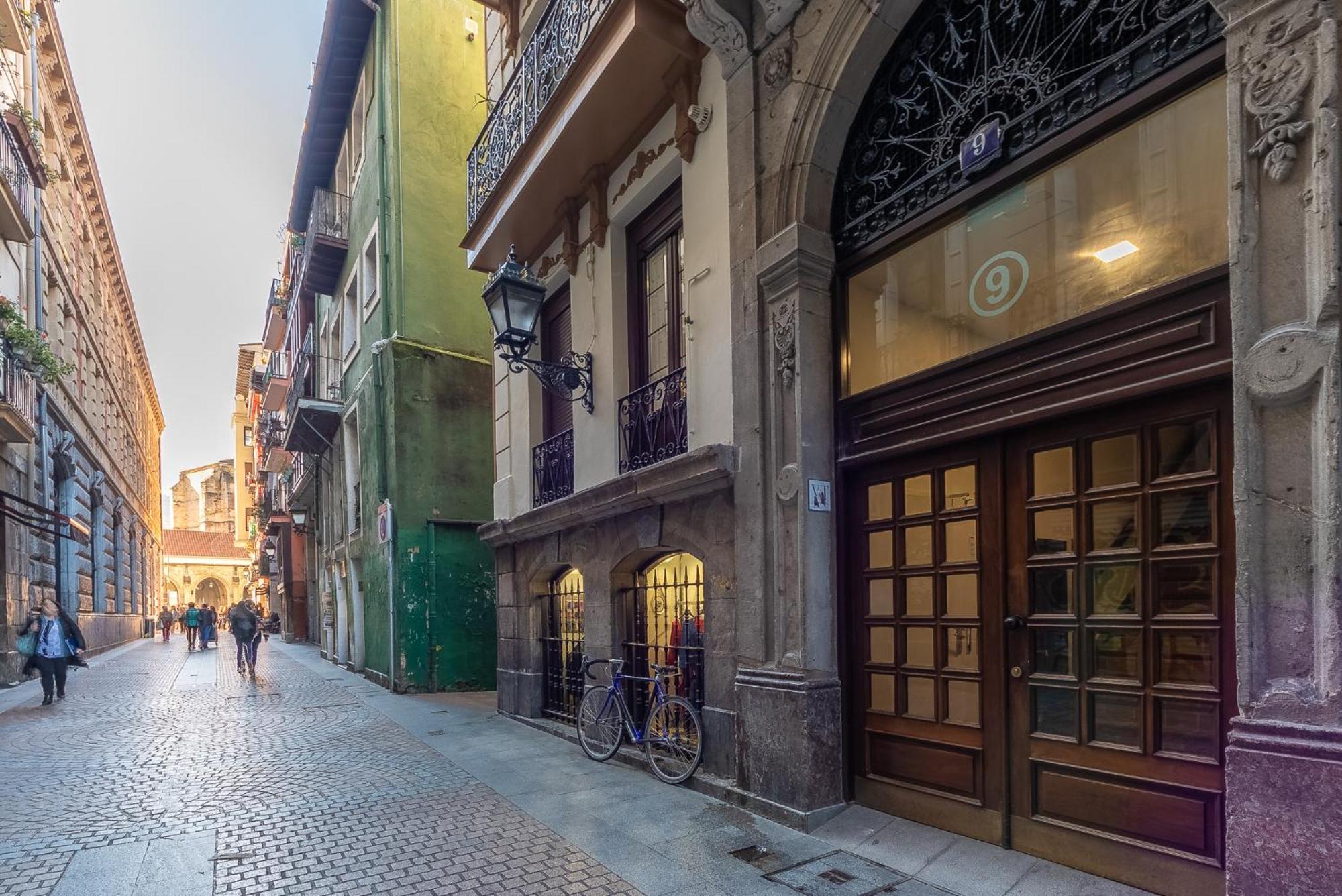 Apartamento Centrico Casco Viejo Bilbao Exterior photo